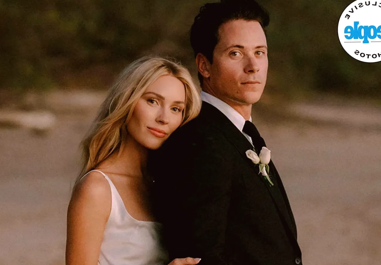 Exclusive: Cassie Randolph from "Bachelor" Ties the Knot with Musician Brighton Reinhardt in 'Intimate' Costa Rica Wedding