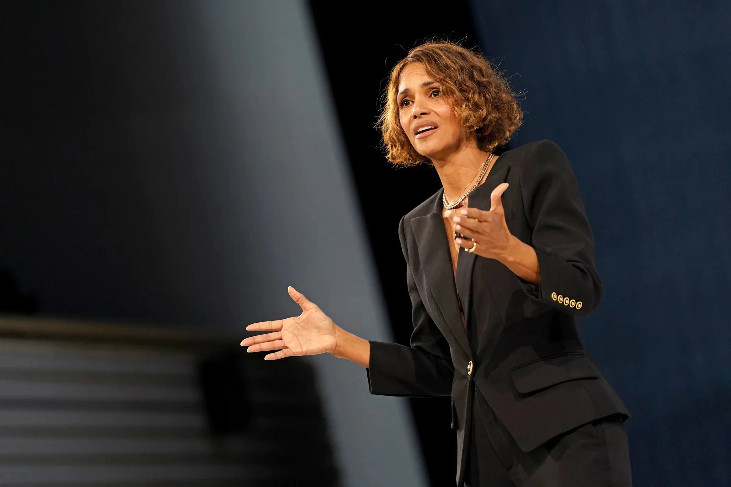 Halle Berry criticizes Gavin Newsom for undermining women's health at live event