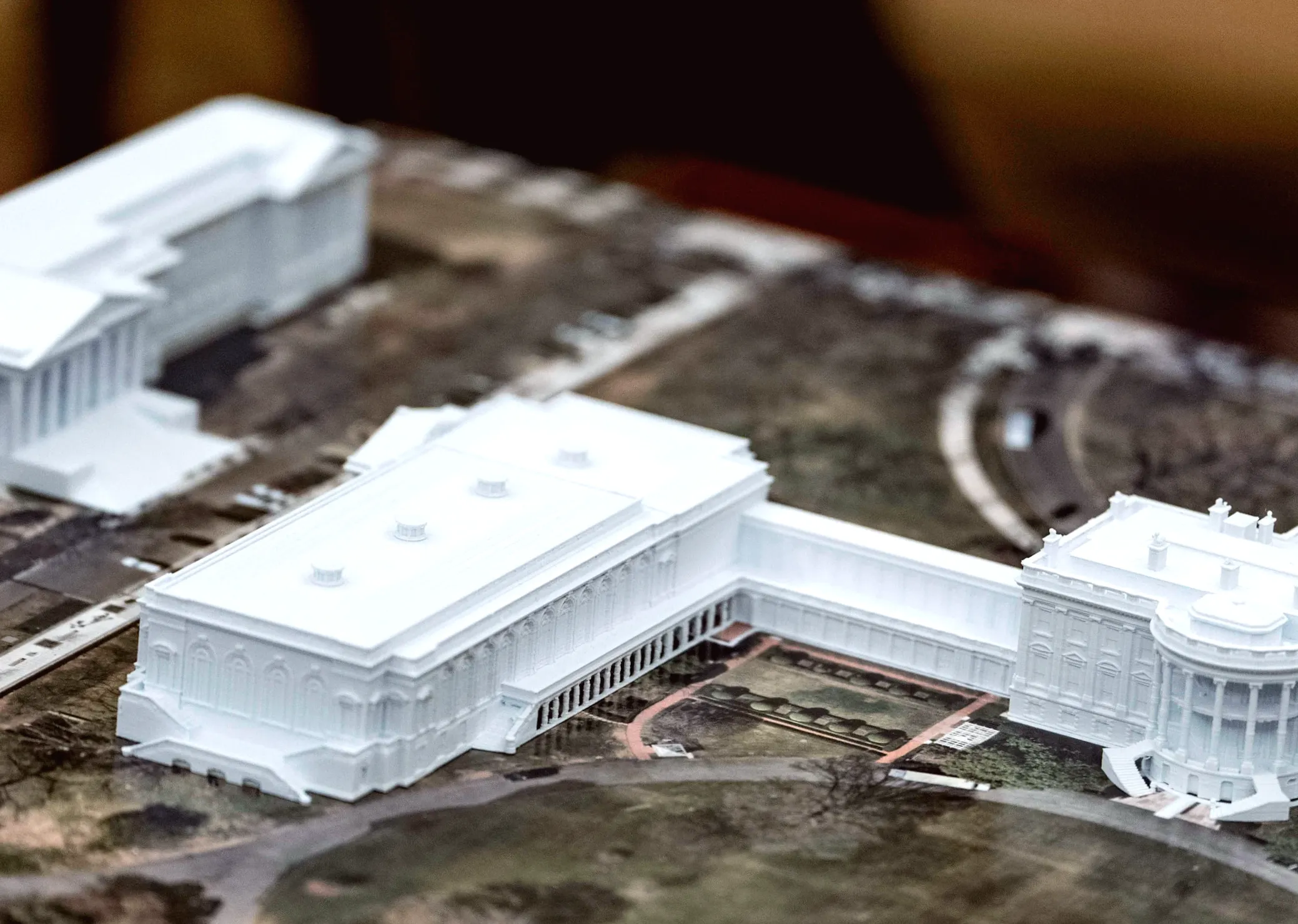 Trump recruits a new architect to redesign ballroom