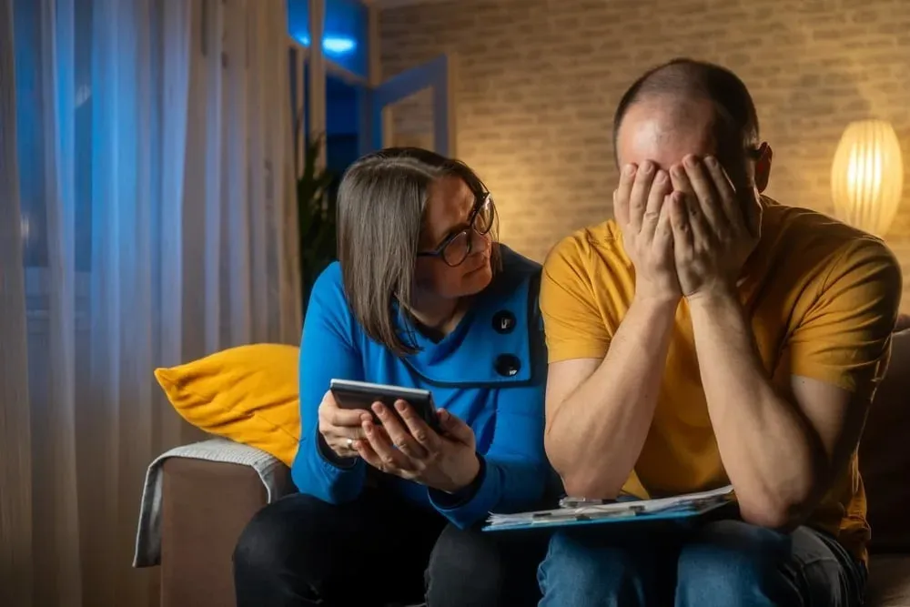 Wife Gets Embarrassed by Husband for Bragging About Salary to Wealthy Cousin She Thought Was Poor