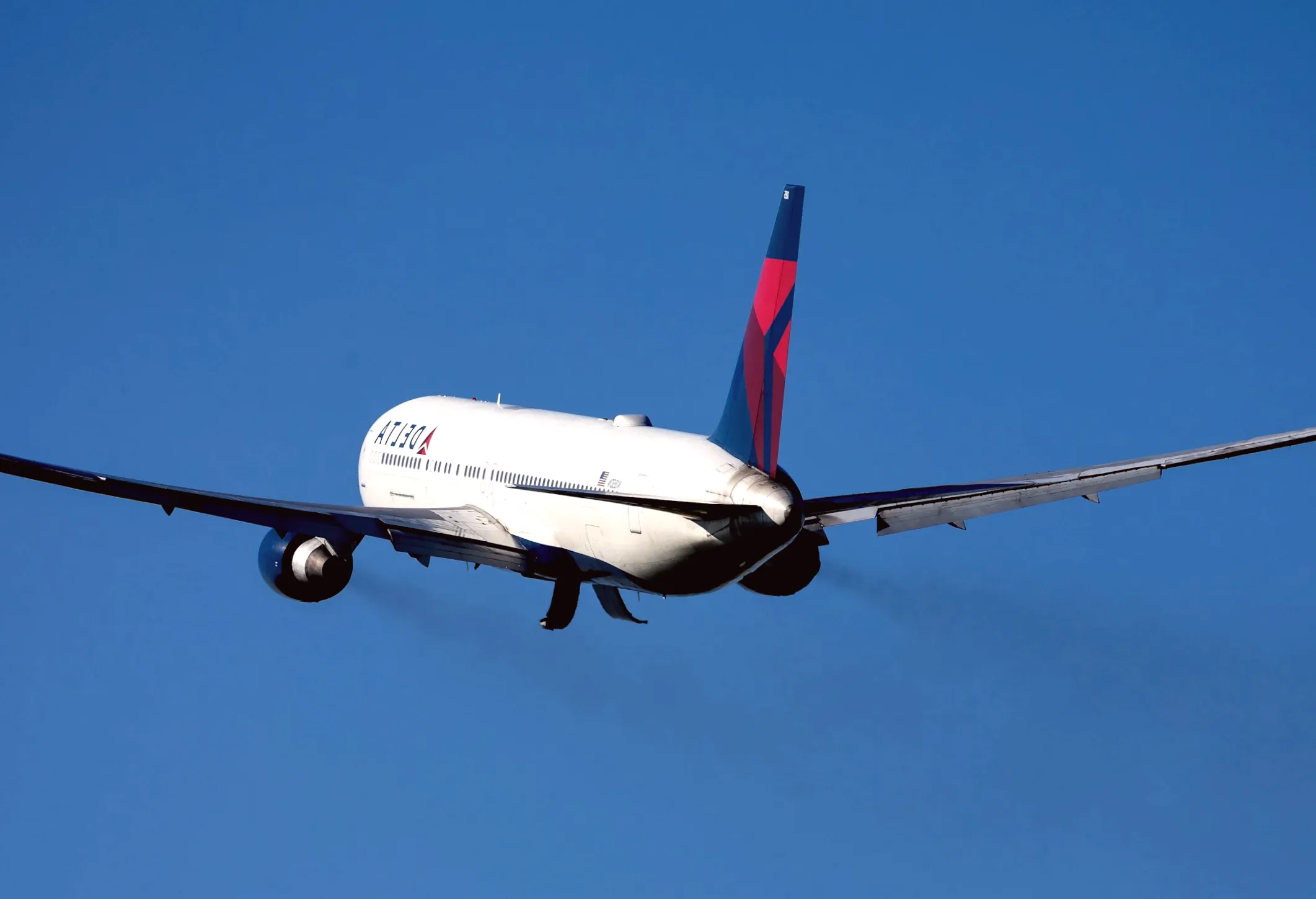 New York to Scotland Flight Diverted to Ireland due to Air Traffic Control Issue