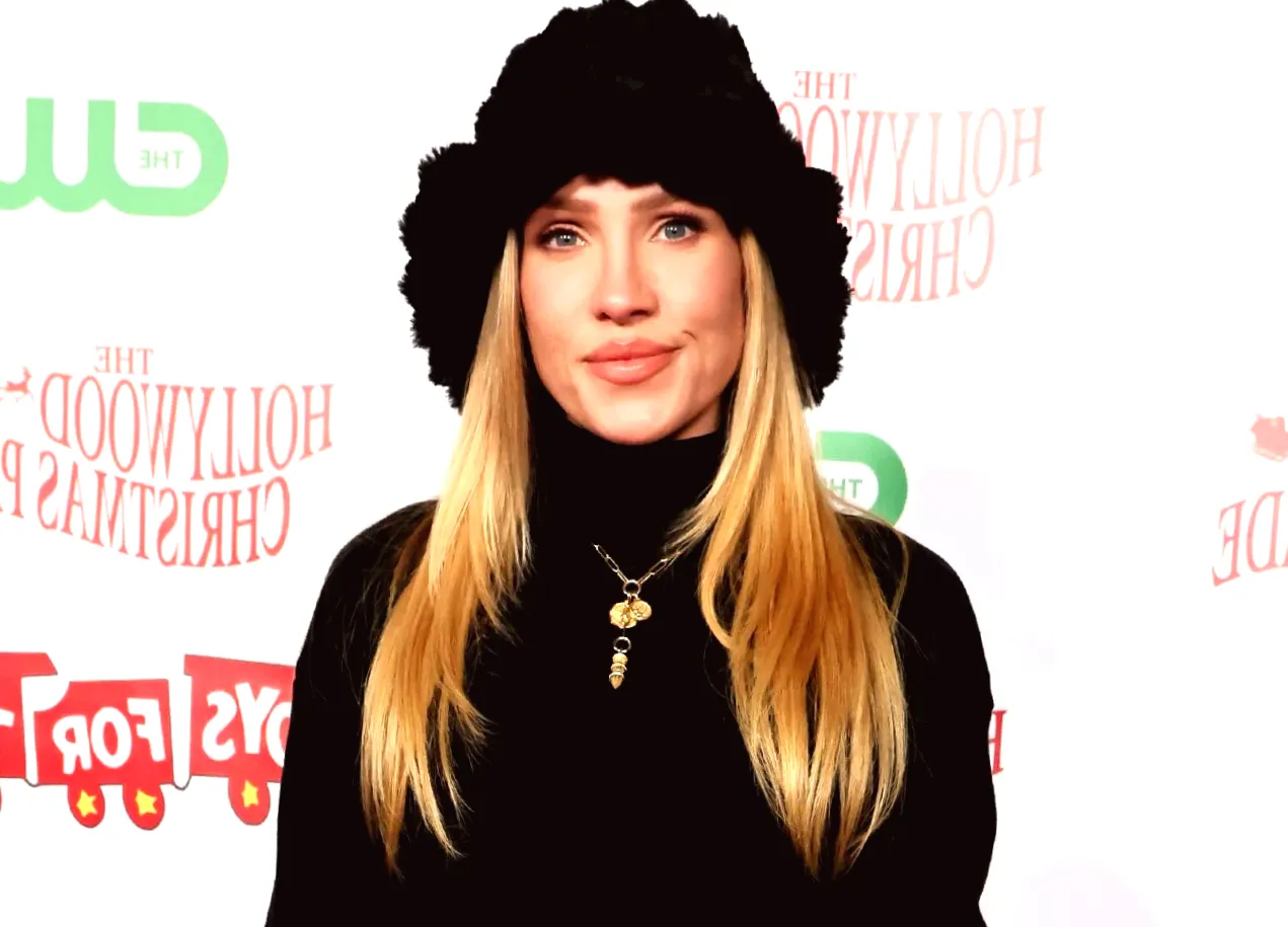 Sharna Burgess addresses rumors of BTS 'Toxicity' on “DWTS”, clarifying it's 'Not the Show Itself or the People on It'