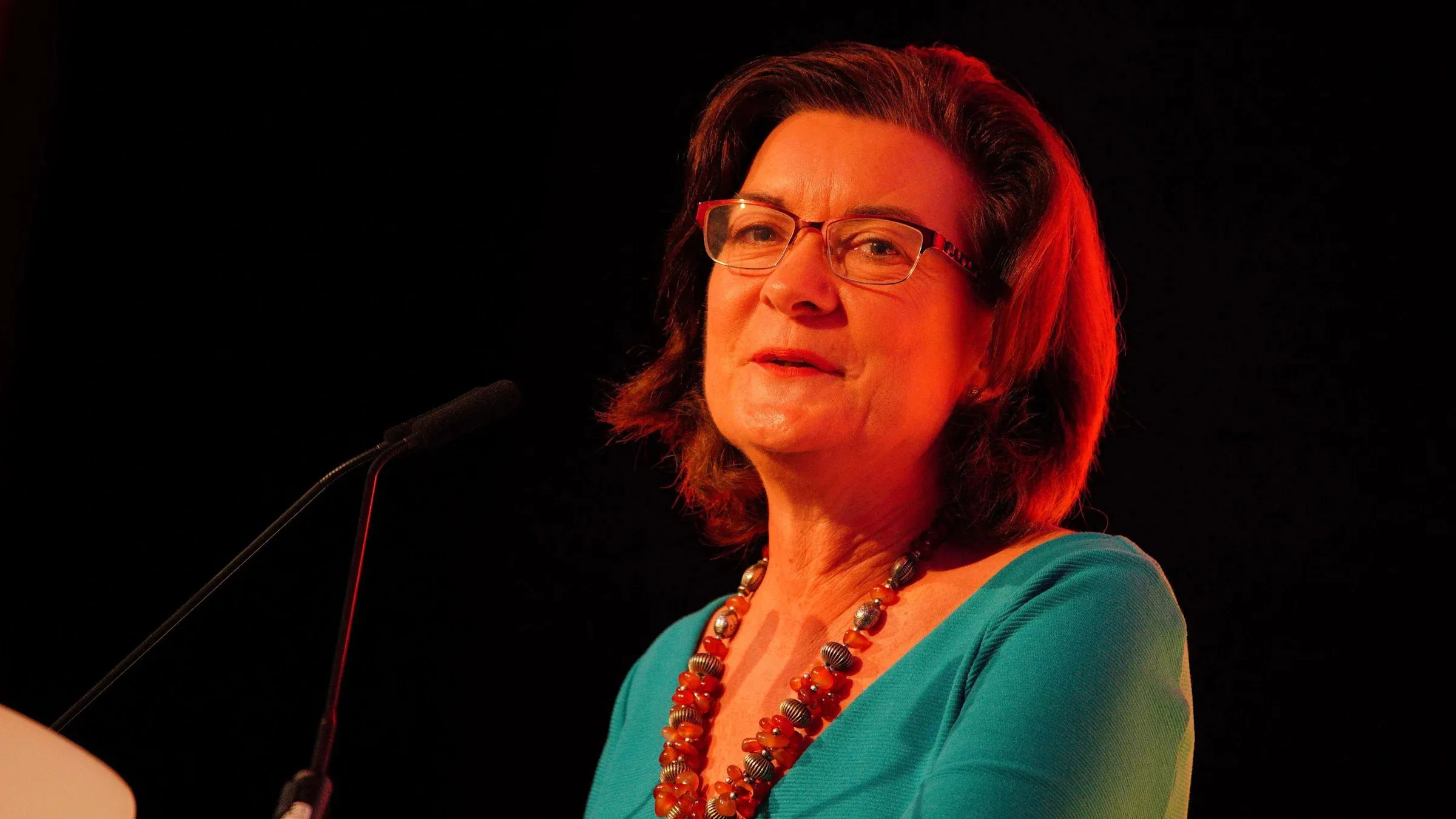 First minister pledges to enhance Welsh economy at summit