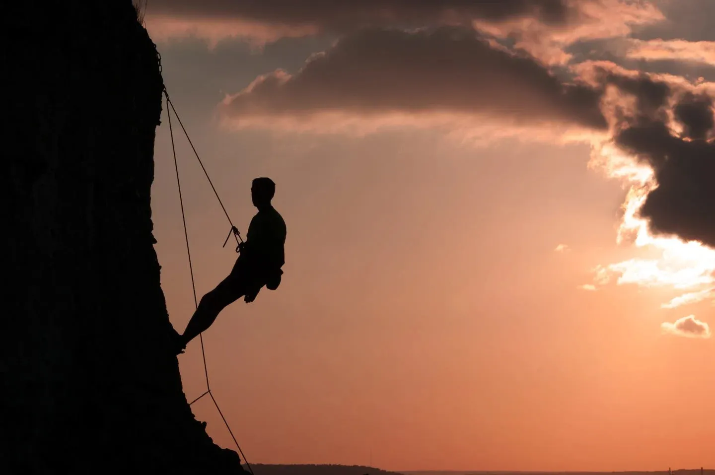 A Team of Climbers Discovers Signs of a Mass Panic Attack While Scaling a Cliff