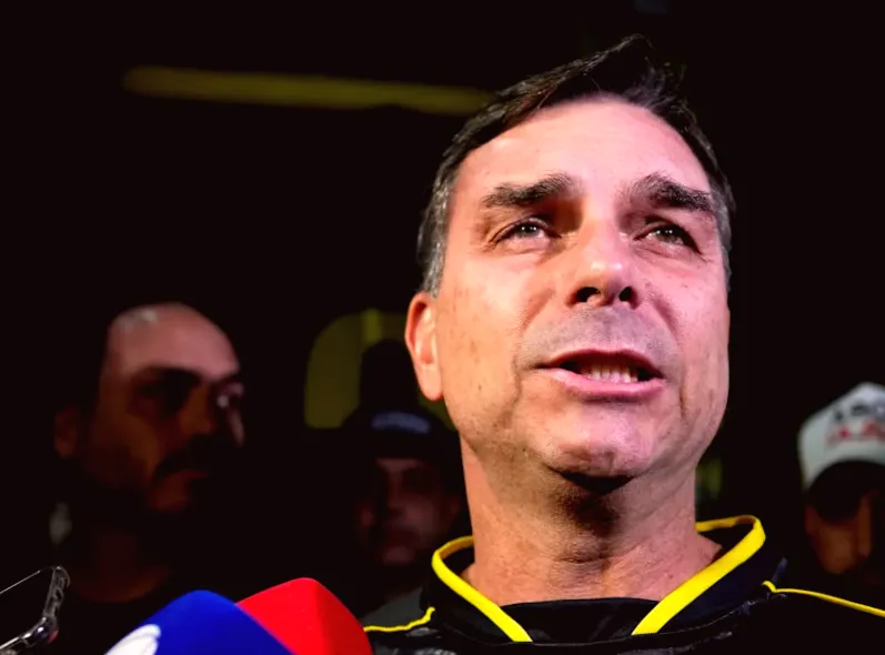 Bolsonaro's oldest son announces intention to run for Brazil presidency in 2026