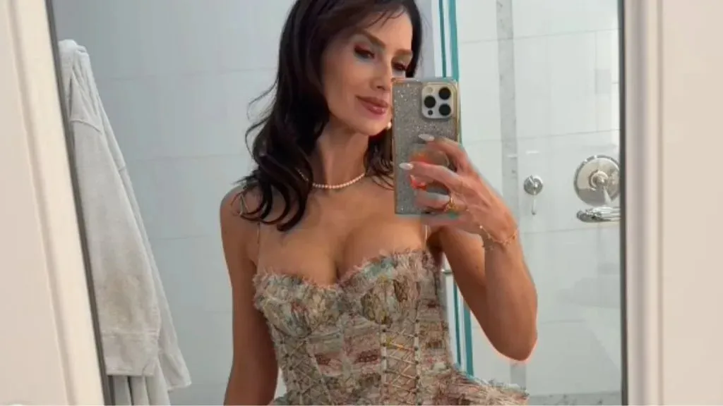 Hilaria Baldwin Wins 'Best Legs Award' in Tiny Ruffled Dress