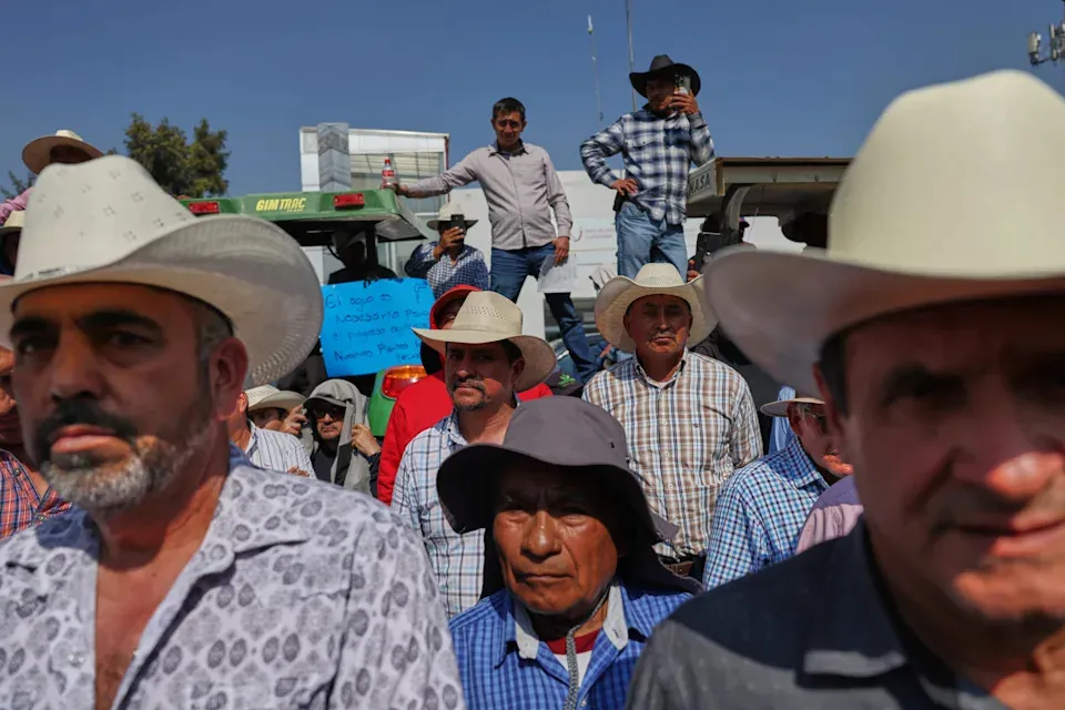 Farmers protest new national water law proposal by blocking Mexico's Congress with tractors