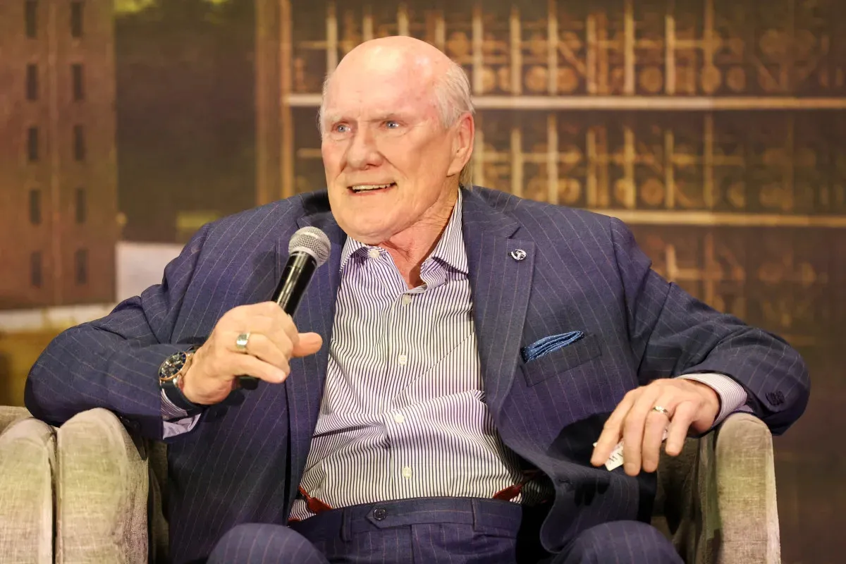 NFL Commentator Terry Bradshaw Reveals Upcoming December Special