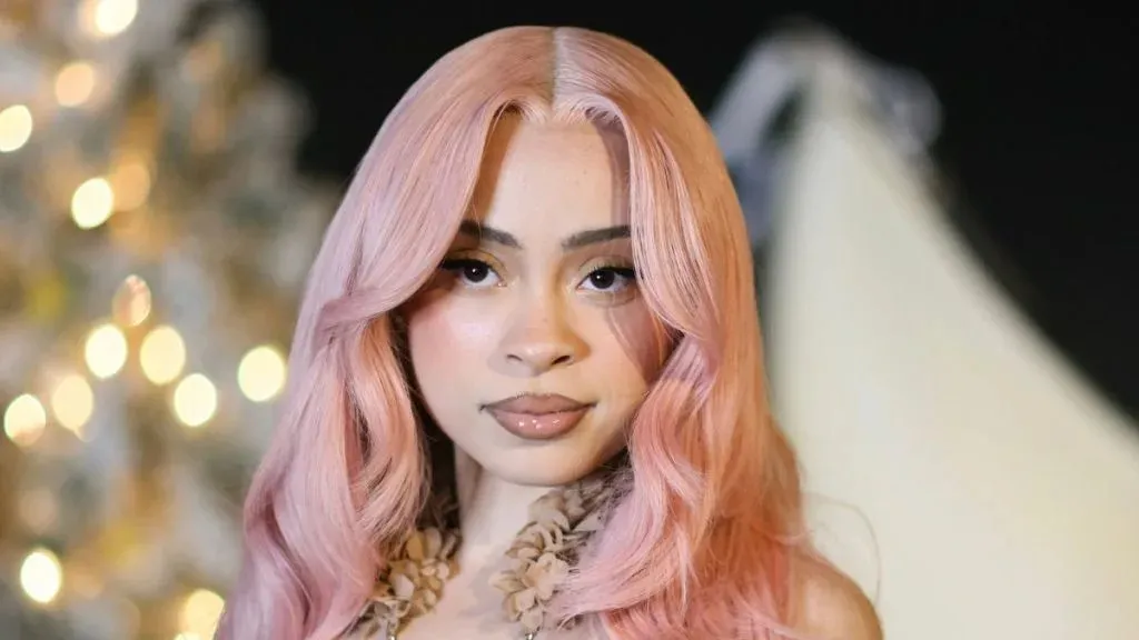 Ice Spice Shows Off Her Twerking Skills in Lingerie