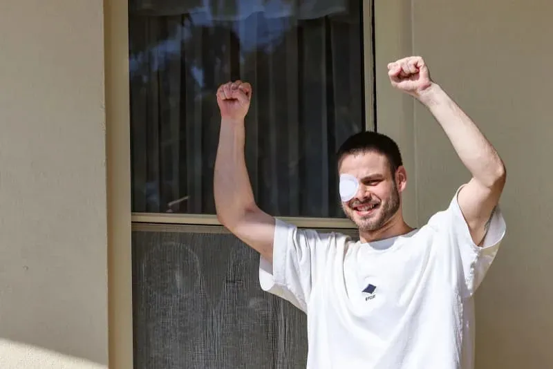 'I choose life,' former hostage Alon Ohel shares his experience of Hamas kidnapping, torture, and sexual harassment - N12