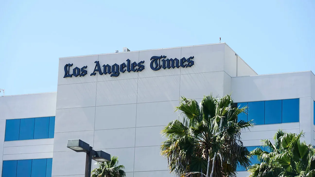 Los Angeles Times Journalists Approve New Labor Contract, Avoiding Strike