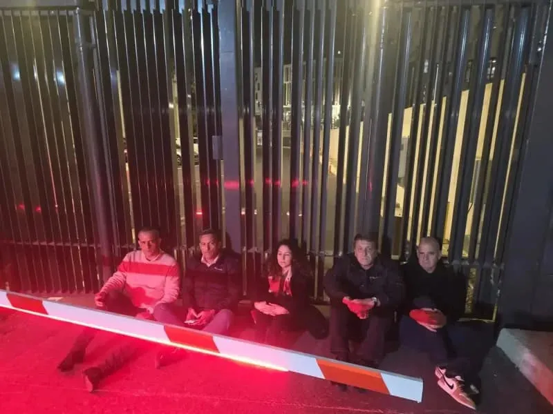 Government continues to neglect us: Leaders of Gaza border community protest against funding cuts in Jerusalem