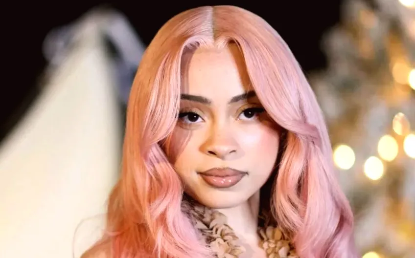 Ice Spice Demonstrates Her Twerking Abilities in Lingerie