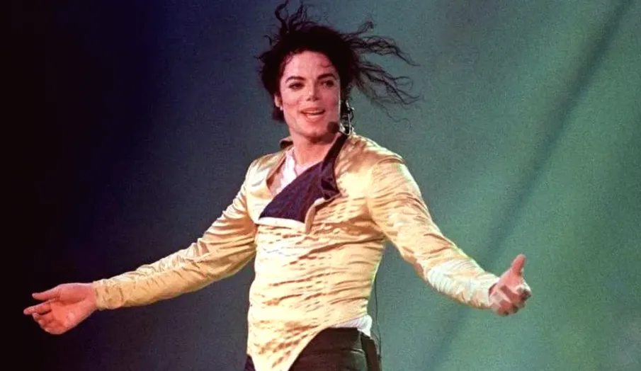 Michael Jackson Impersonator Advocates for Lookalikes to Have 'A Chance' in Biopics