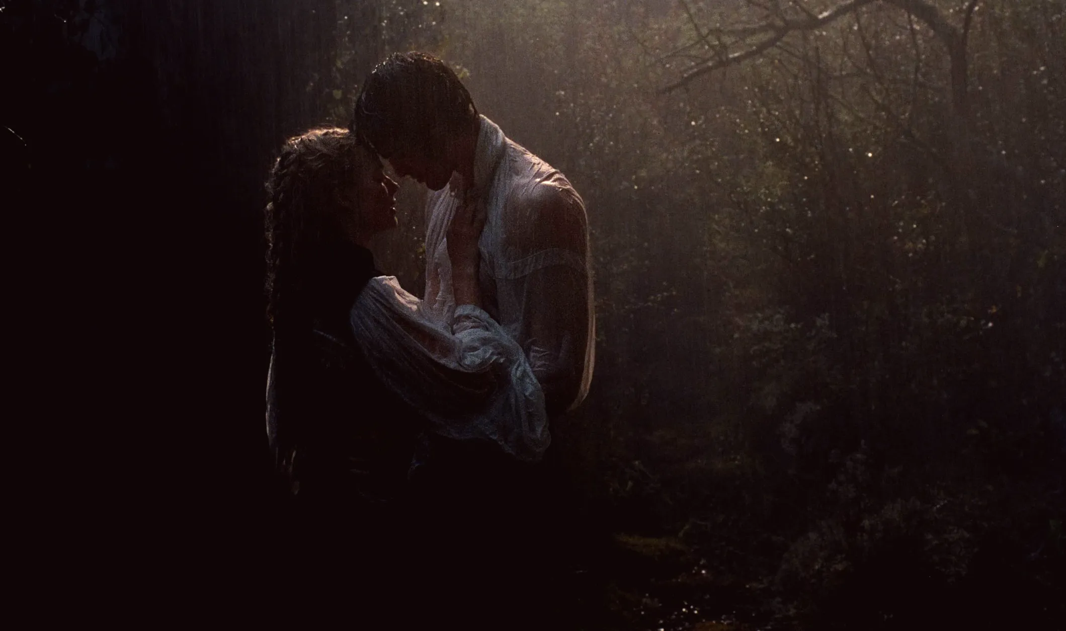 Emerald Fennell and Margot Robbie Confirm Wuthering Heights Fans' Greatest Fears by Referencing 'Titanic' and 'The Notebook'