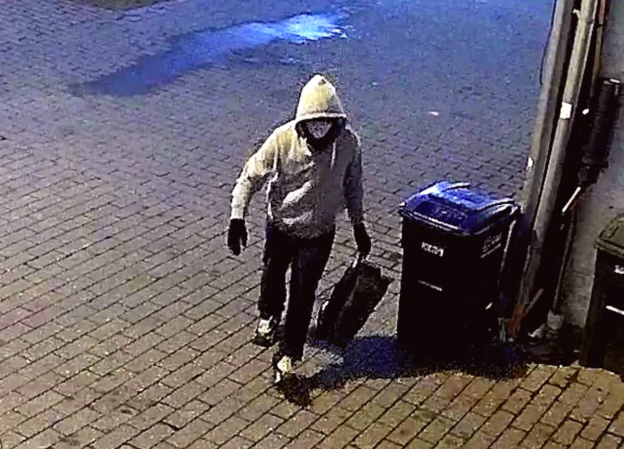 Pipe bomb suspect confessed to FBI that he believed in 2020 election conspiracy theories