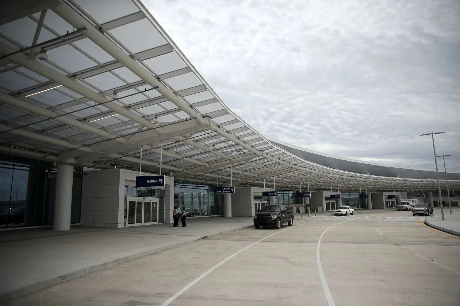 Man Allegedly Calls in Bomb Threat to Avoid Paying for Airport Parking