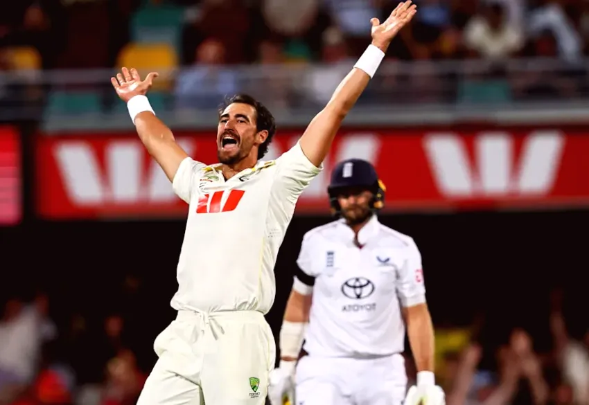 Starc dominates England in 2nd Ashes test as Australia looks for another big victory