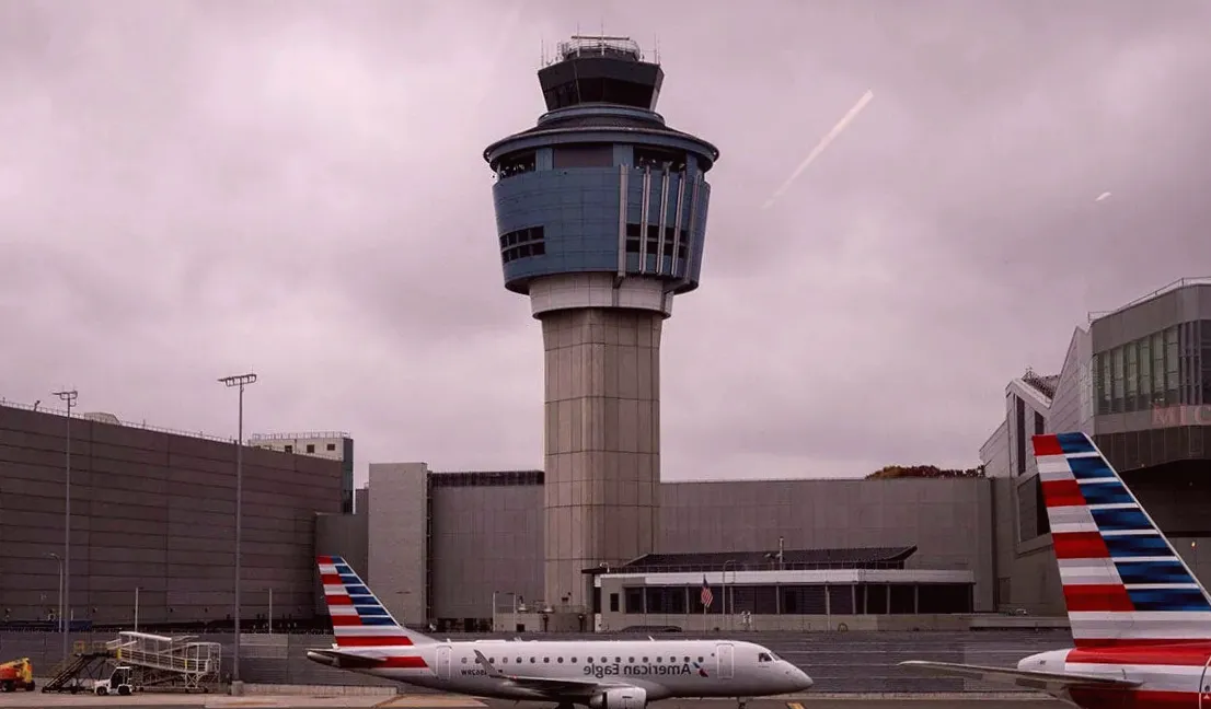 FAA probes airlines for possible violations of flight reduction rules during government shutdown