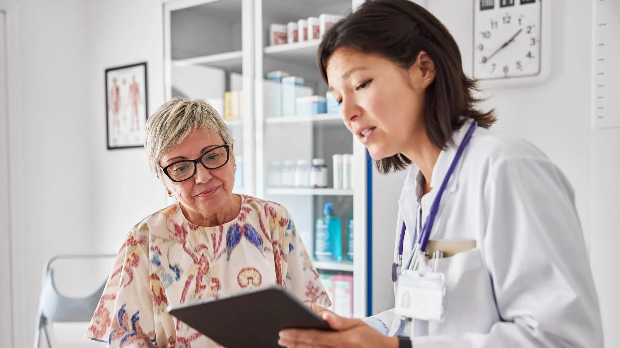 More people are now reaching out to GPs online, according to statistics