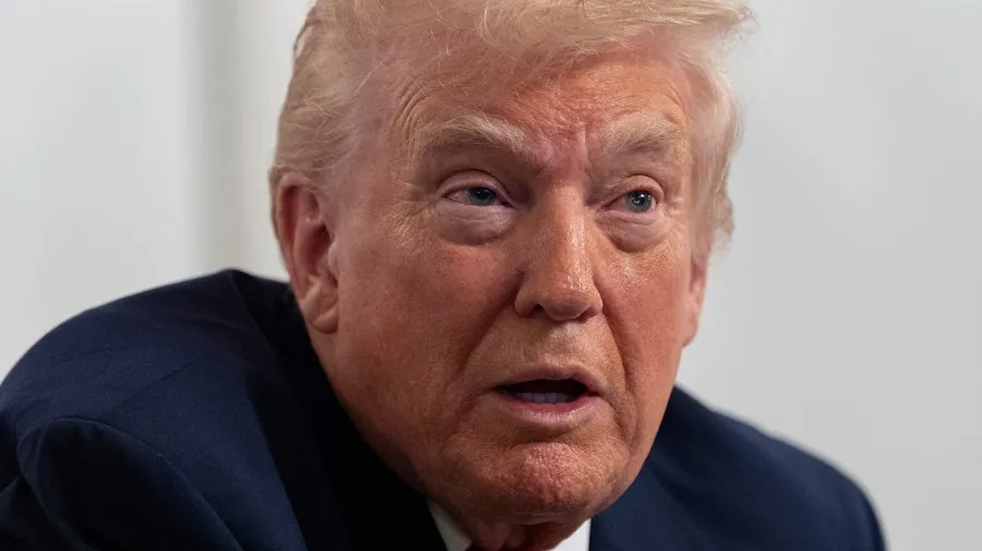 Trump reduces the length of work permits for asylum-seekers