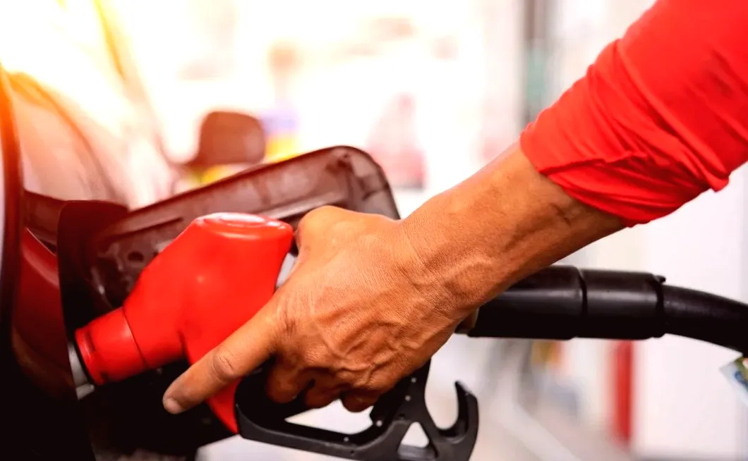 Changes in gas prices in South Dakota over the past week