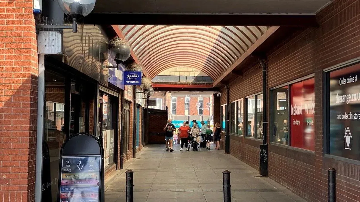 Approval set for plan to revamp 'deteriorating' area