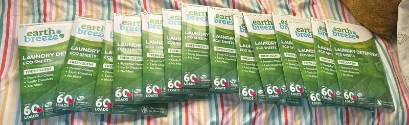 Shocked Dumpster Diver Finds Unopened Household Product Behind Walmart: 'Great Discovery'