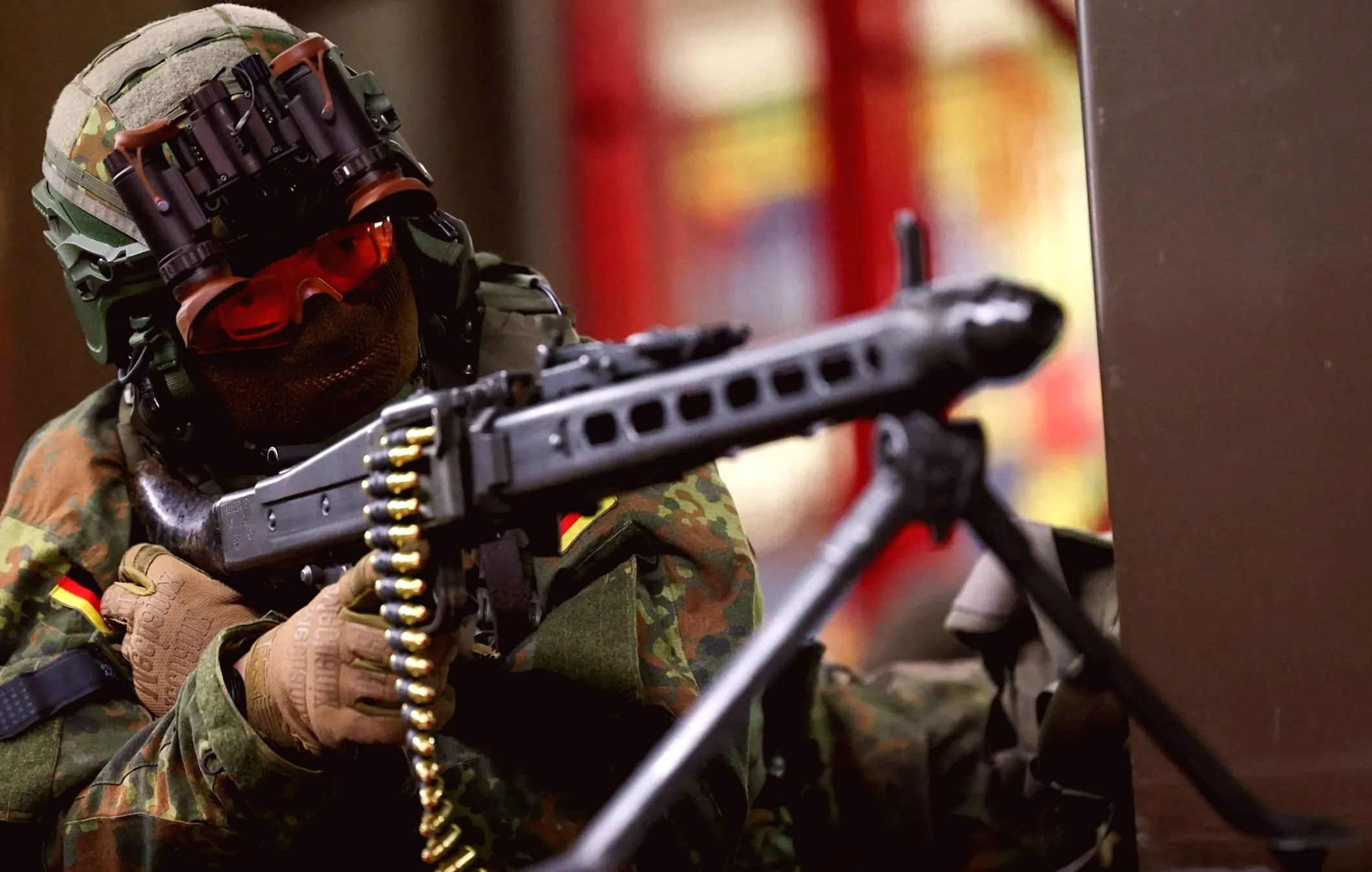 Thieves pilfer 20,000 rounds of German military ammunition while truck driver dozed off