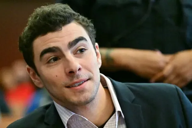 Luigi Mangione Appears In Court in Suit as Key Evidence Hearing Continues