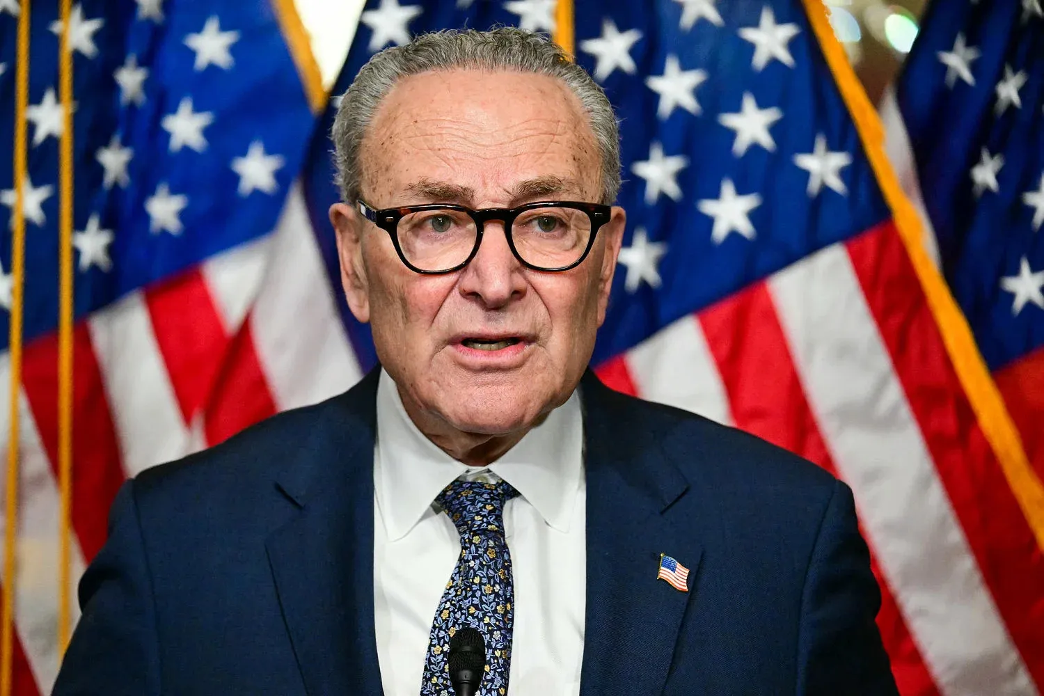Chuck Schumer reports multiple bomb threats at his New York offices