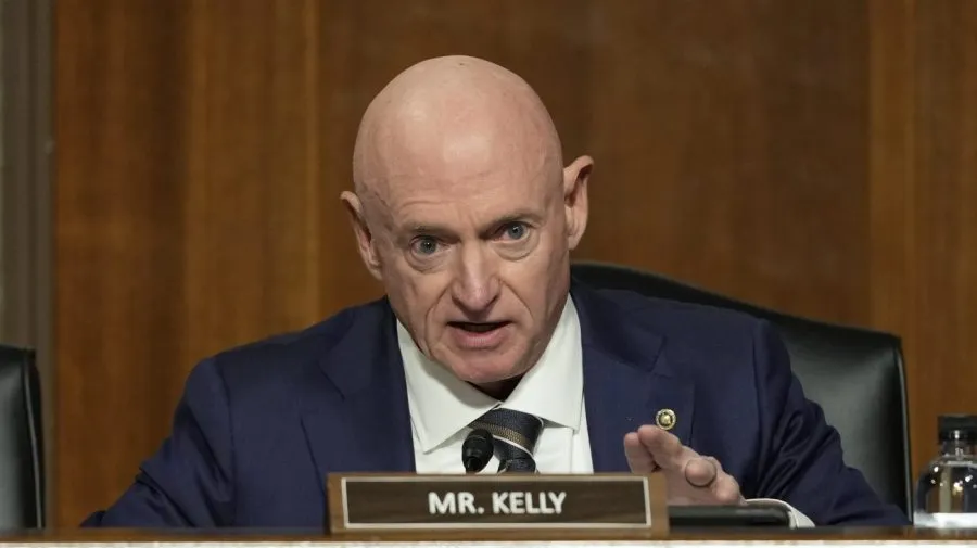 Democrats suggest airlines to compensate significant delays with cash